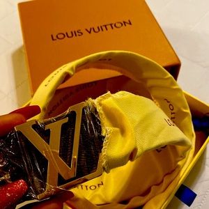 LOUIS VUITTON BELT 40MM